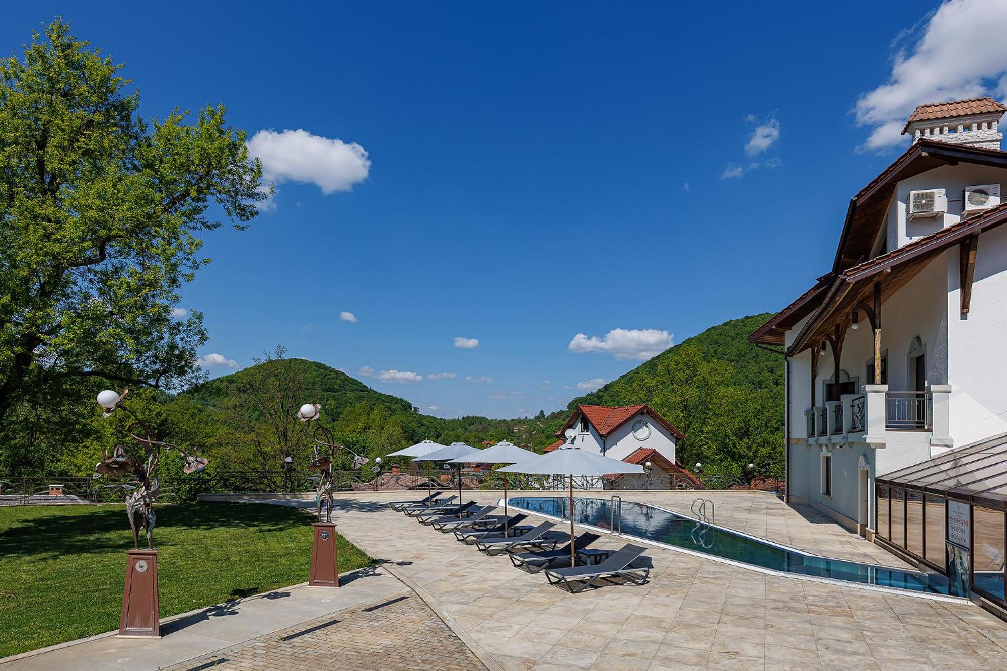 Molfar Resort Hotel & Spa Карпати Shaian Ngoại thất bức ảnh