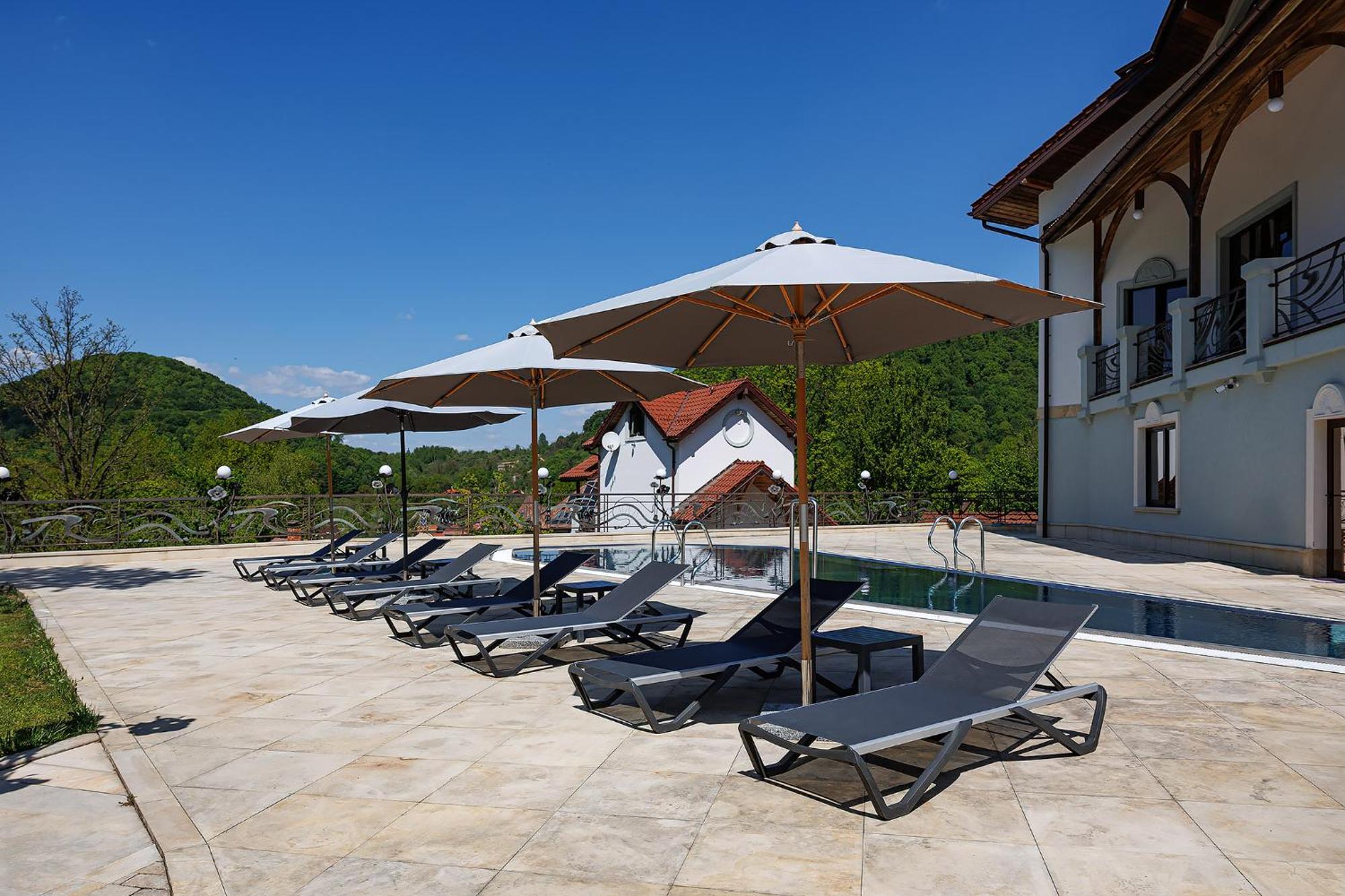 Molfar Resort Hotel & Spa Карпати Shaian Ngoại thất bức ảnh
